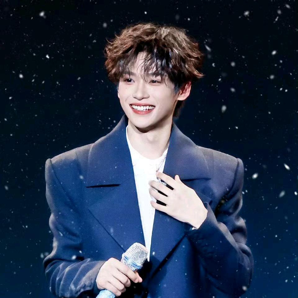 星星不眨眼💕