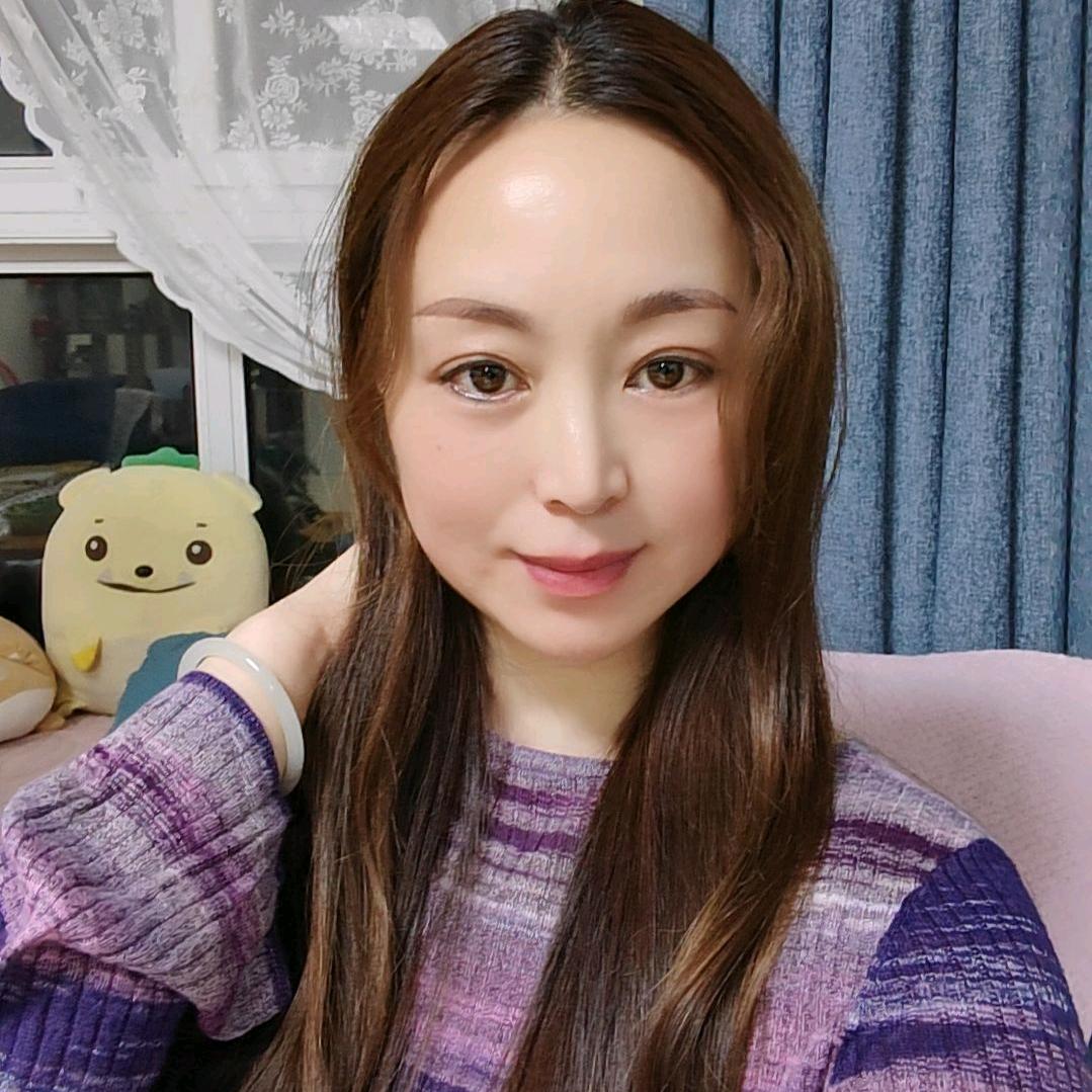 在叶县做男装的小娜