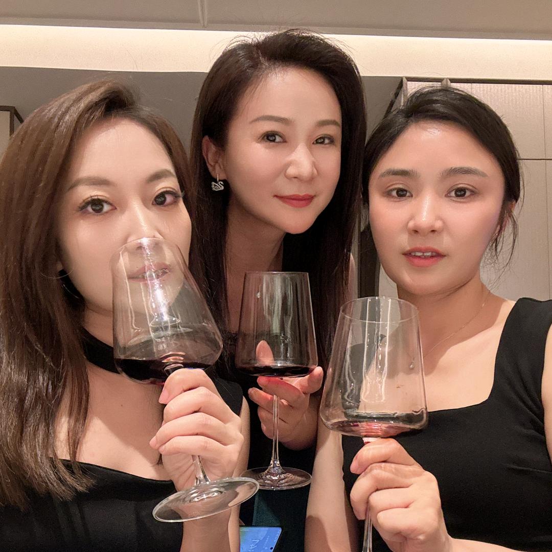 不散伙三姐妹
