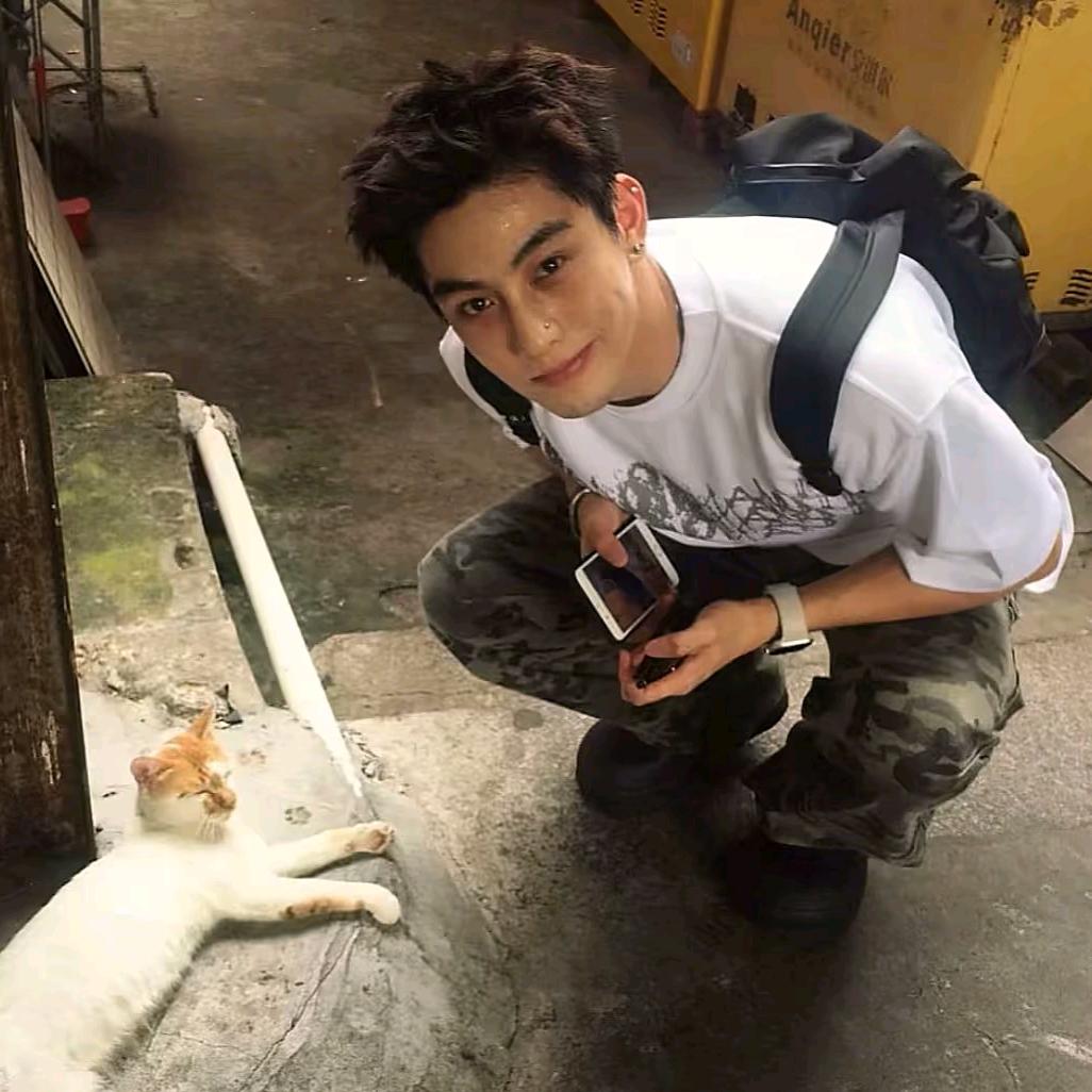 yiuyuiu（三角洲）