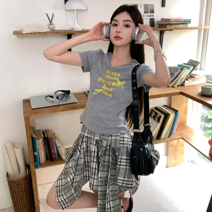 赵小小(原创穿搭)