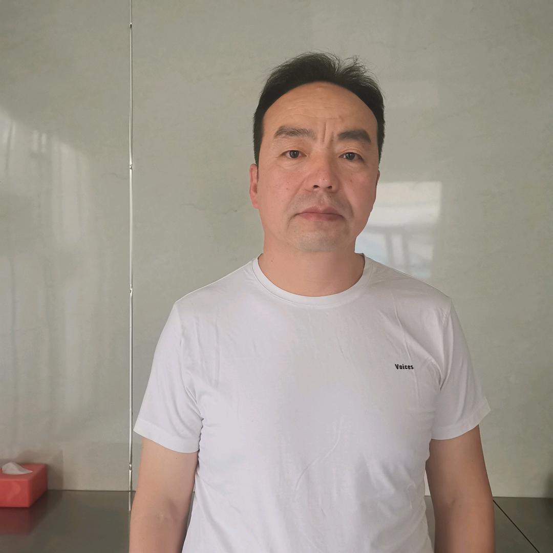 大院里烧烤火锅