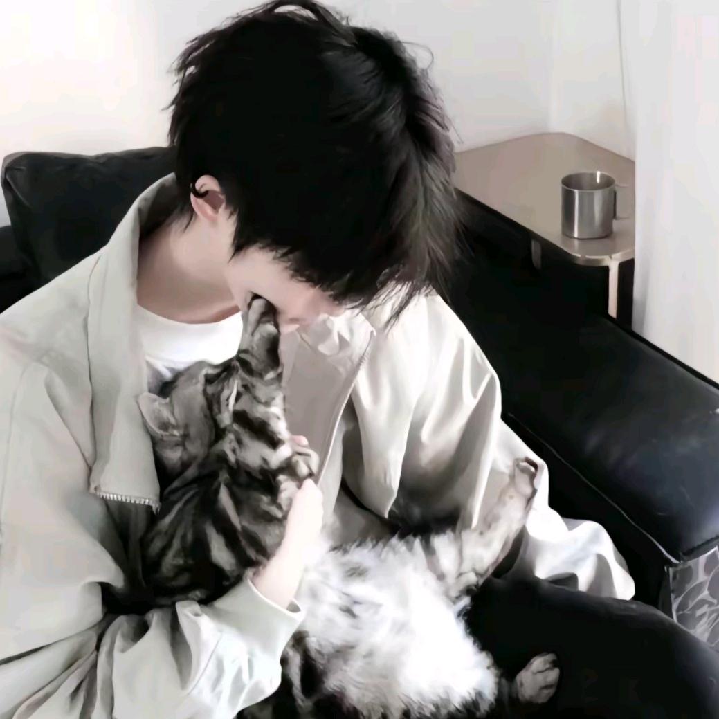 写了两千字表白信被拒因为对方是gay