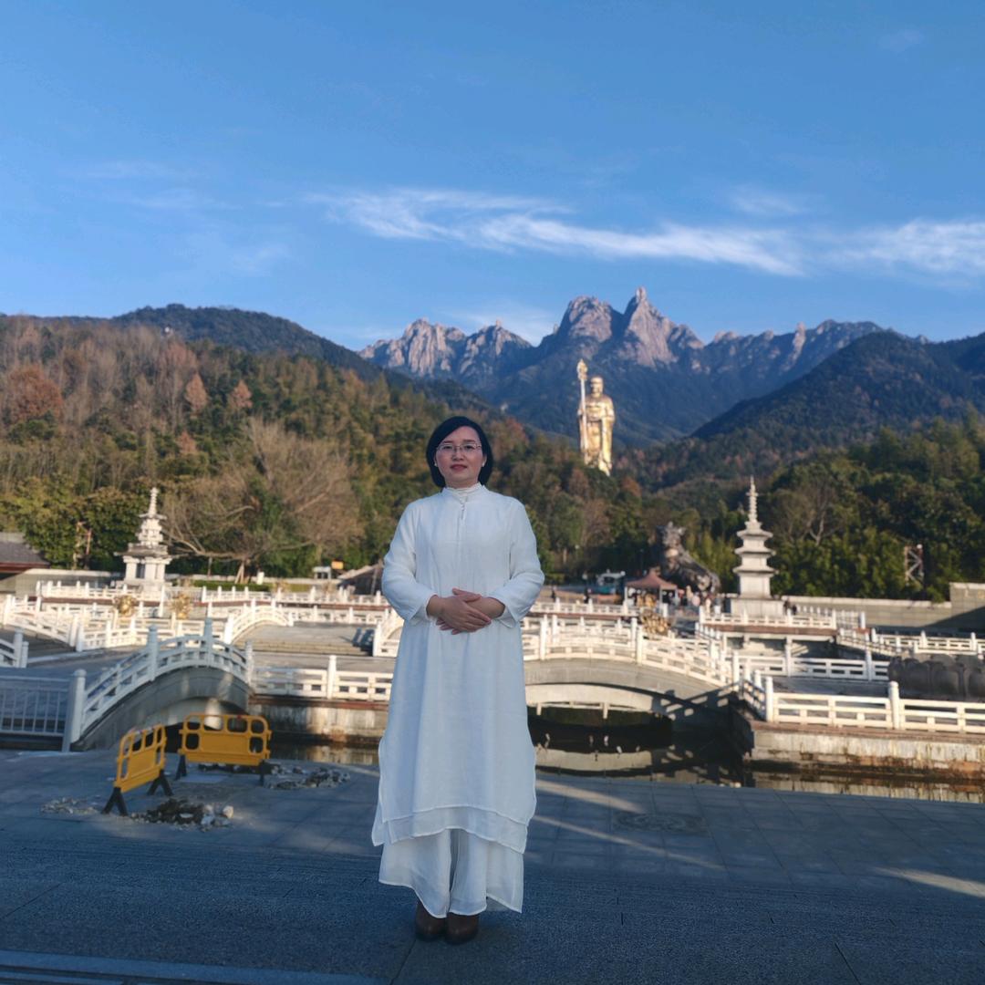 御道幸福疗愈导师依林
