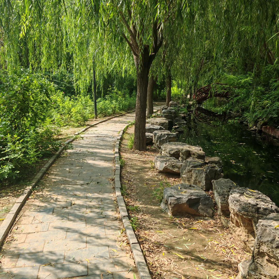 远离我吧，烂人一个。