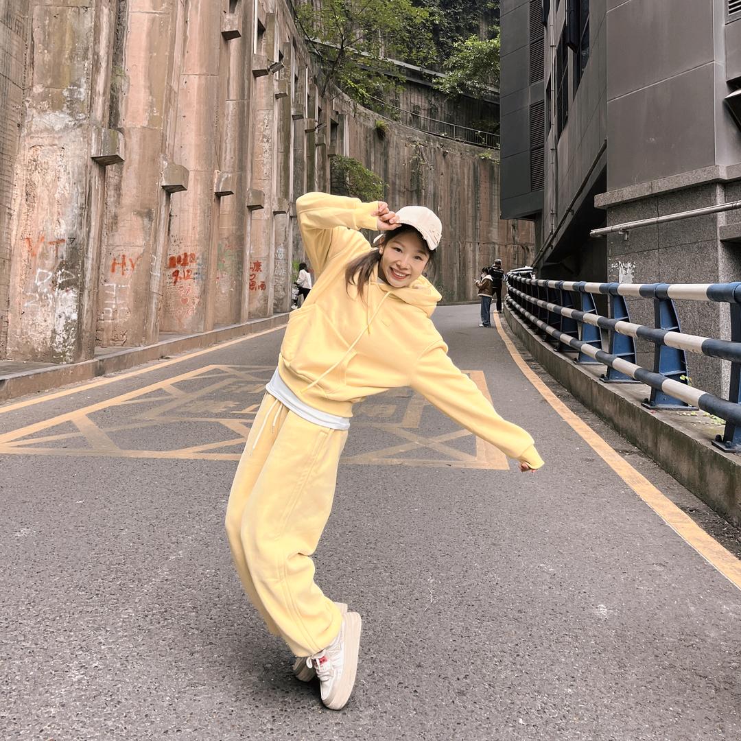 霞霞