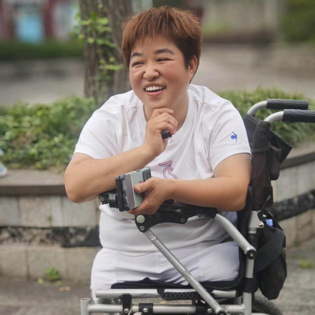 提笔忘忧伤