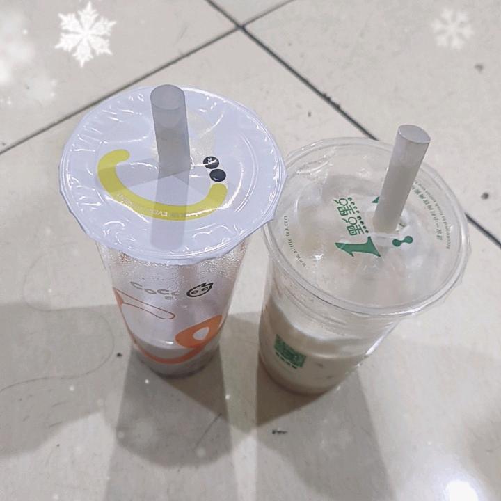 害羞的皮卡丘