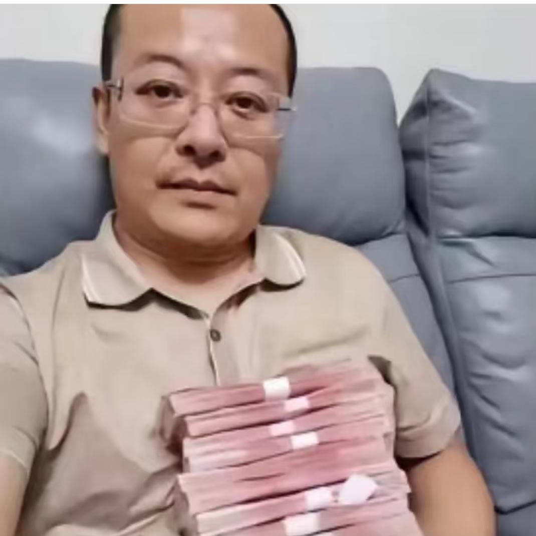 AAAA建材猪总