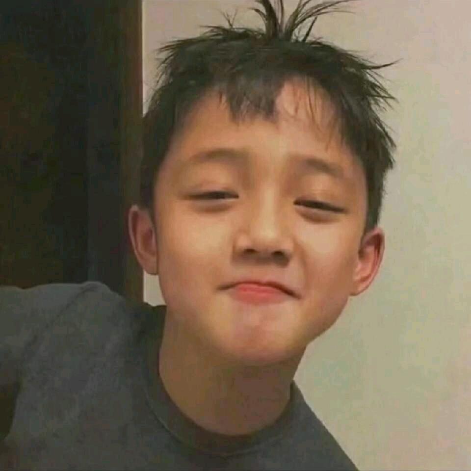 启典小酒馆