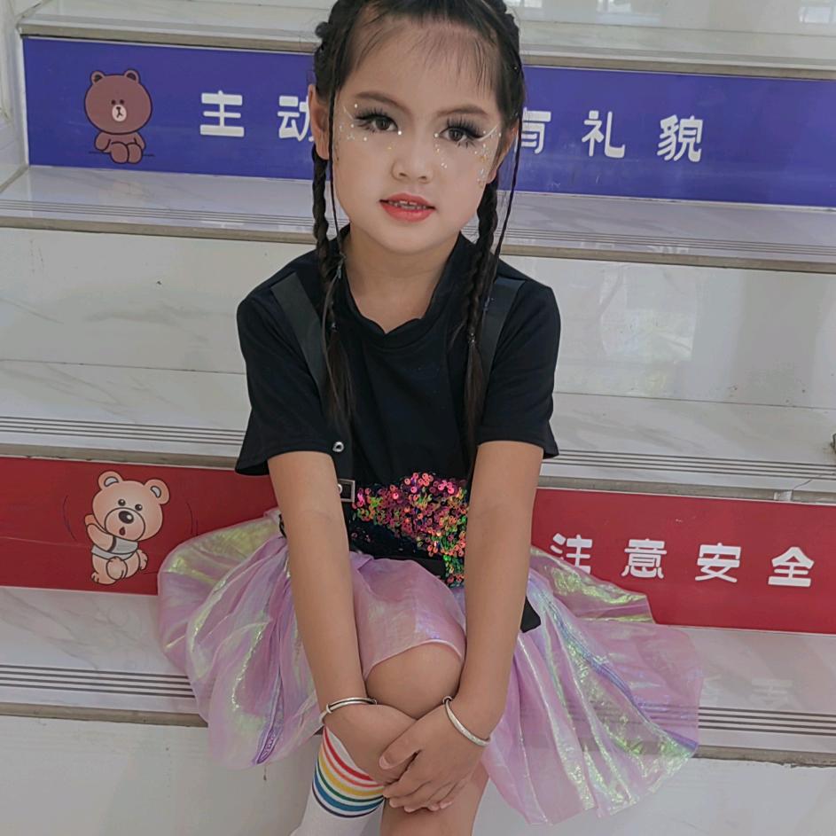 彤彤麻麻
