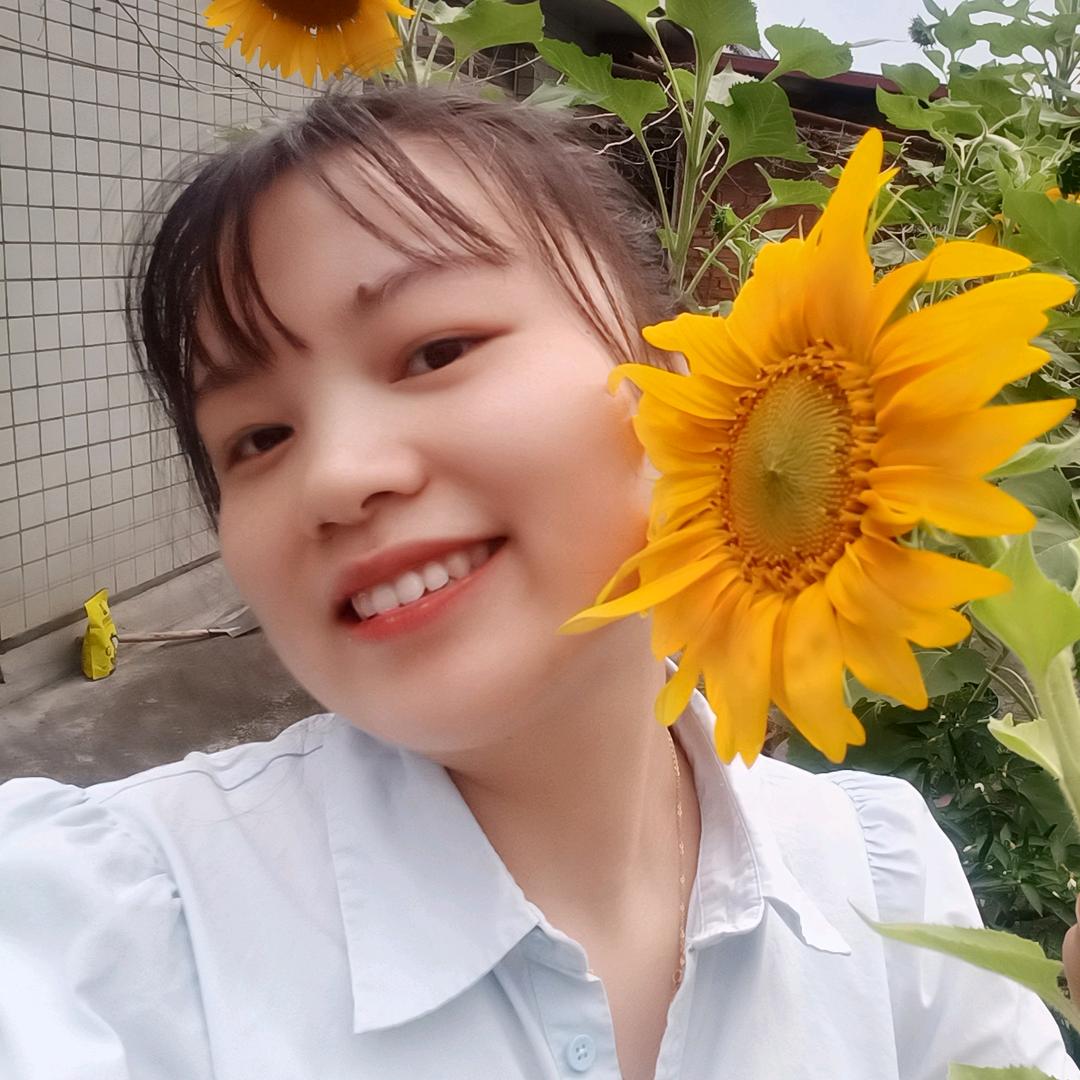 草莓(˘▽˘)っ🍓有点甜