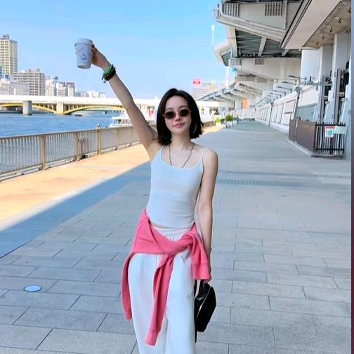 佟小白女装®精品衣橱