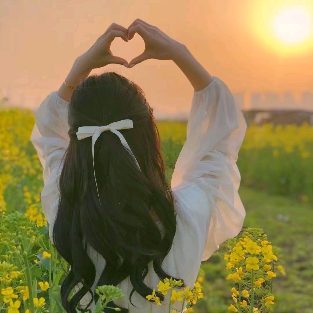 小财财『ᰔᩚˡᵒᵛᵉ.º🌷