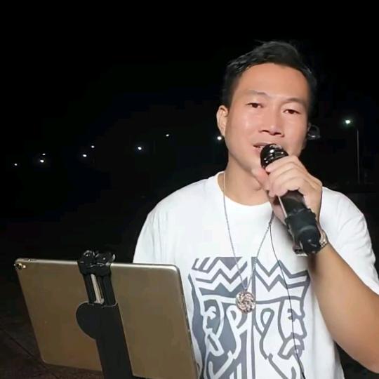 巴0后（六六叔）