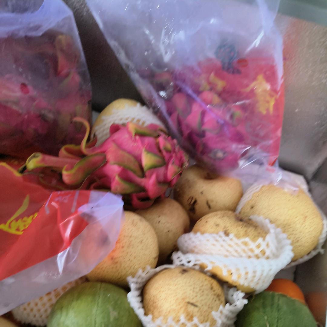丫头🌺👒💍（摆摊鲜榨果汁}}