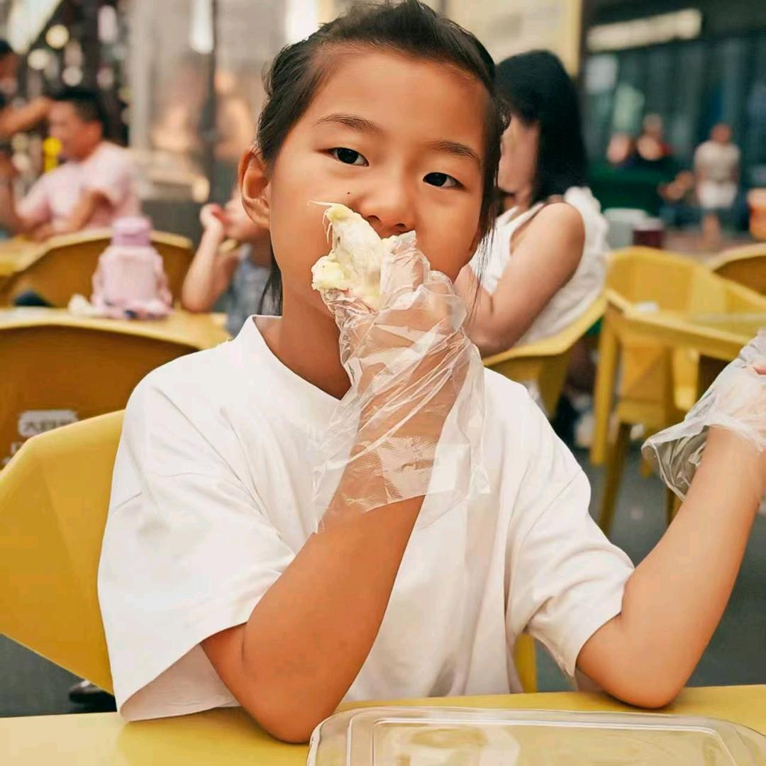 ૮₍◜快乐◝.₎ა