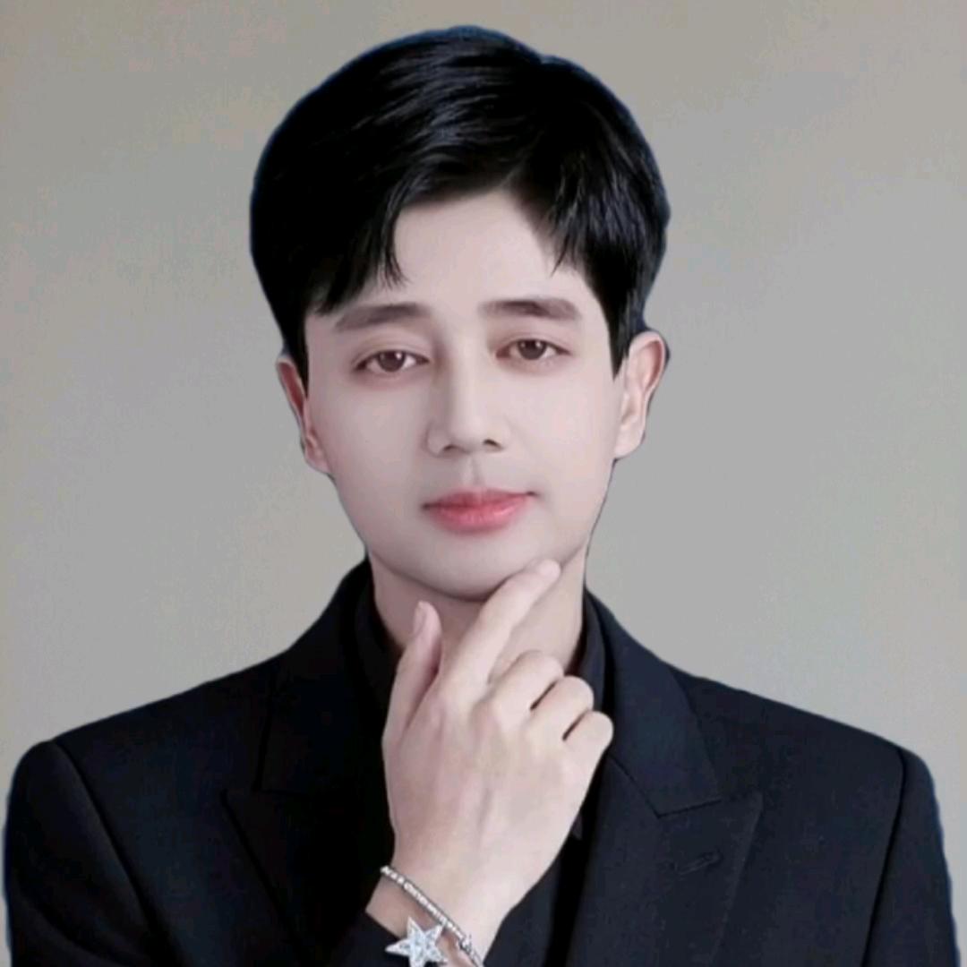 @严如镱