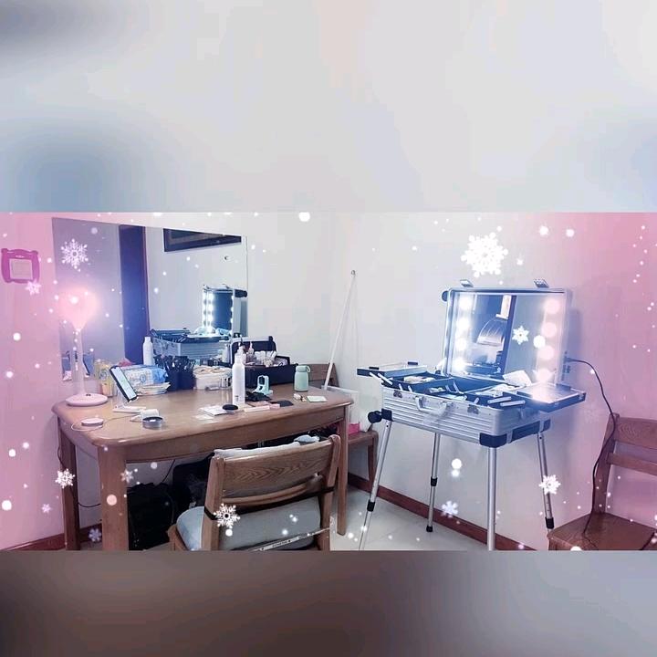 灵石上门化妆师晶