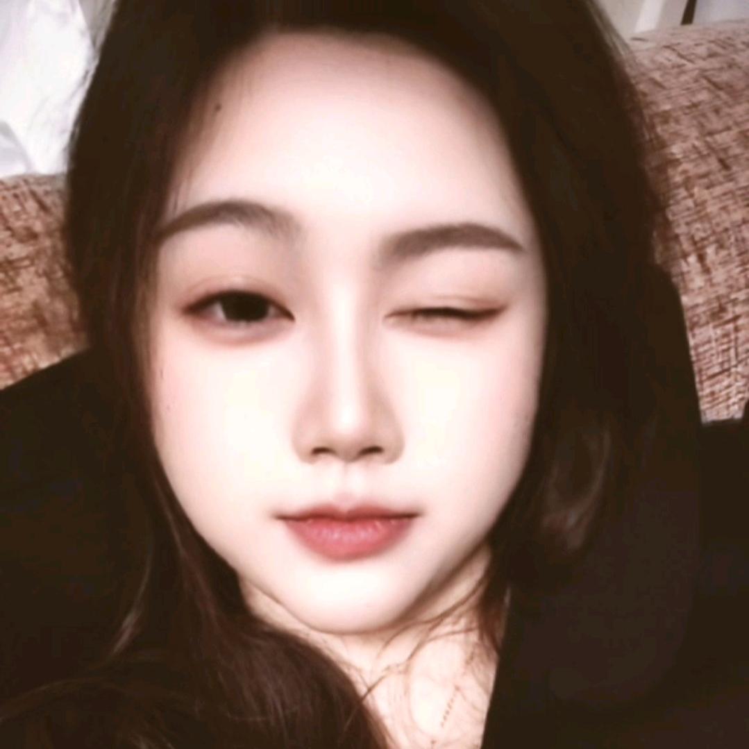 小小何