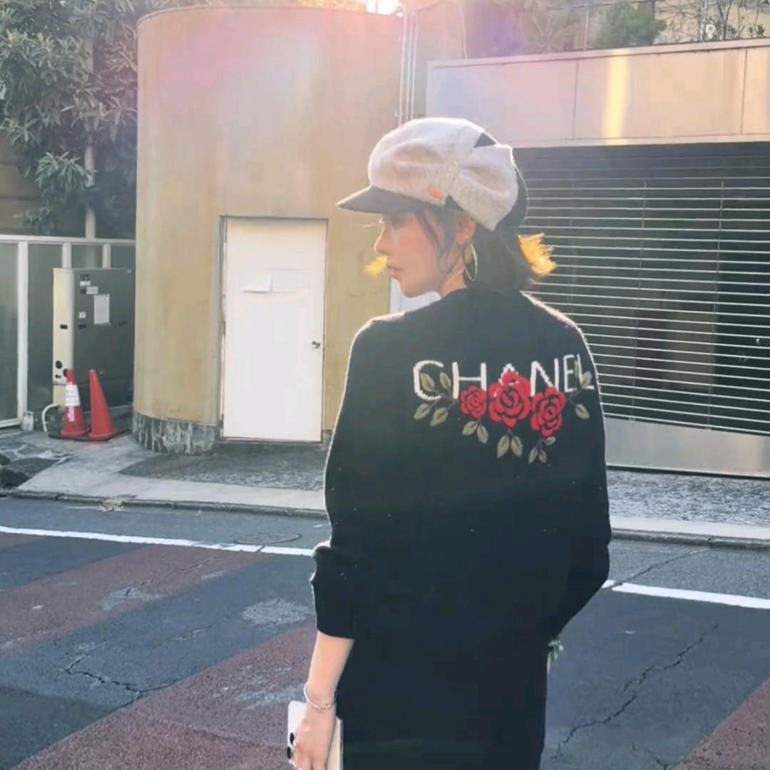 佟小白（直播爆款）