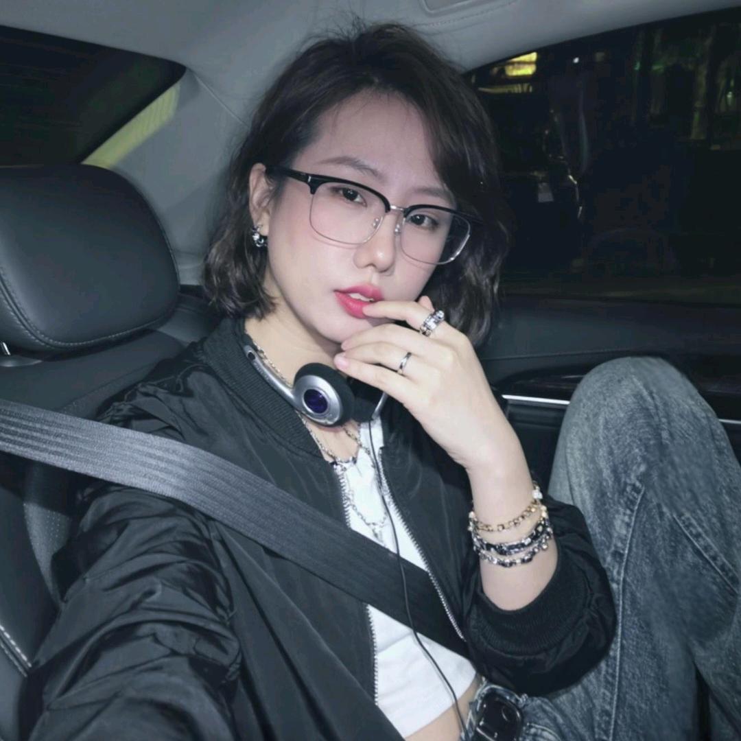 ᠪᡠᠶᡝᠮᠪᡳ🩷