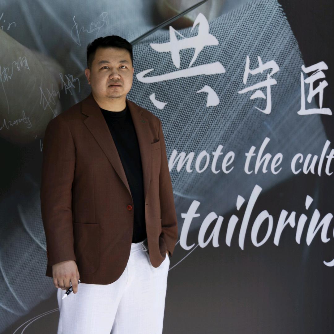 華夫西装定制