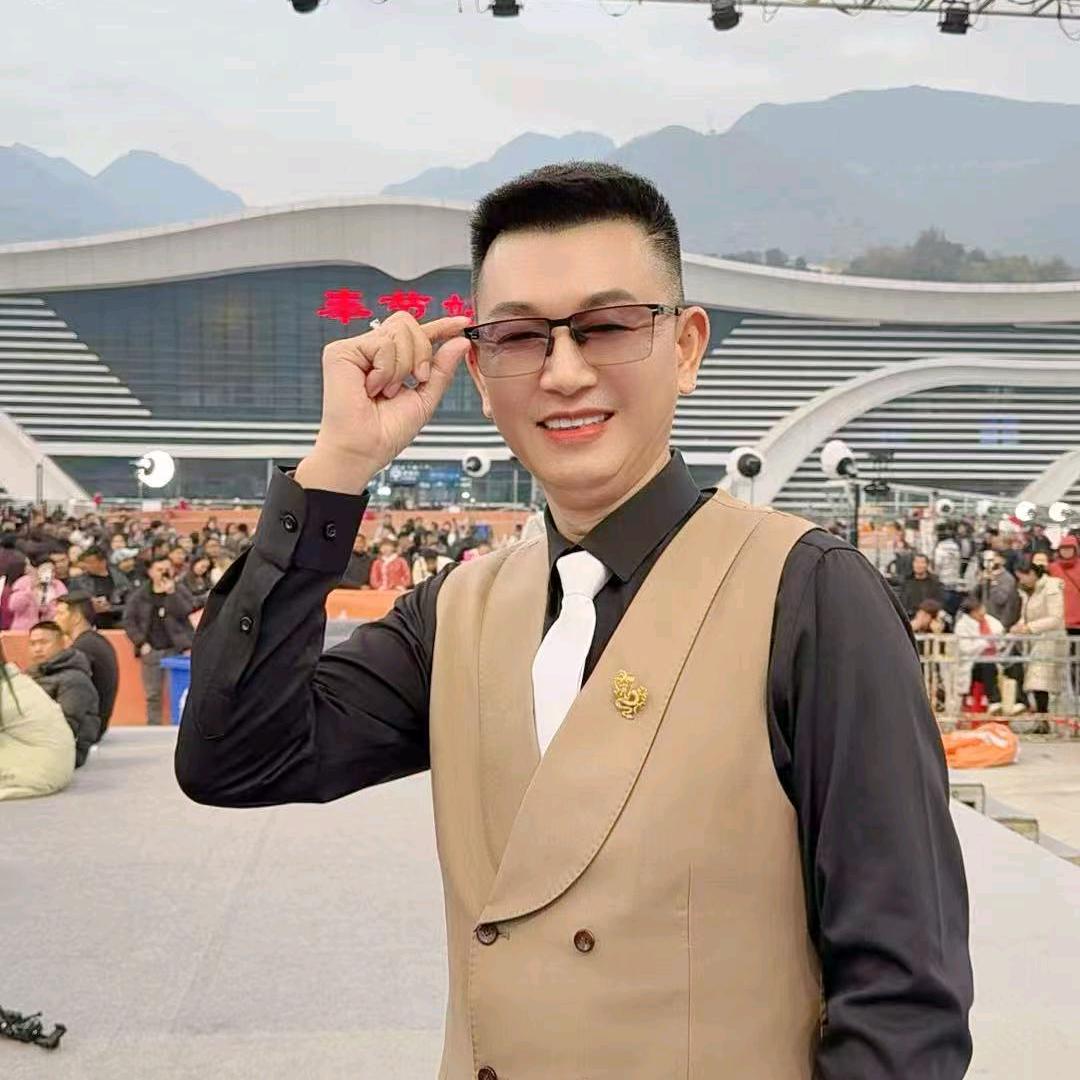 围巾哥（守护索图）