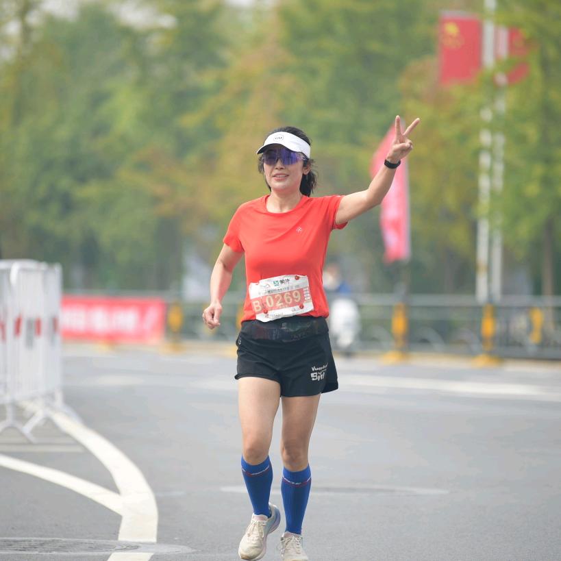 爱跑步🏃的～霞姐