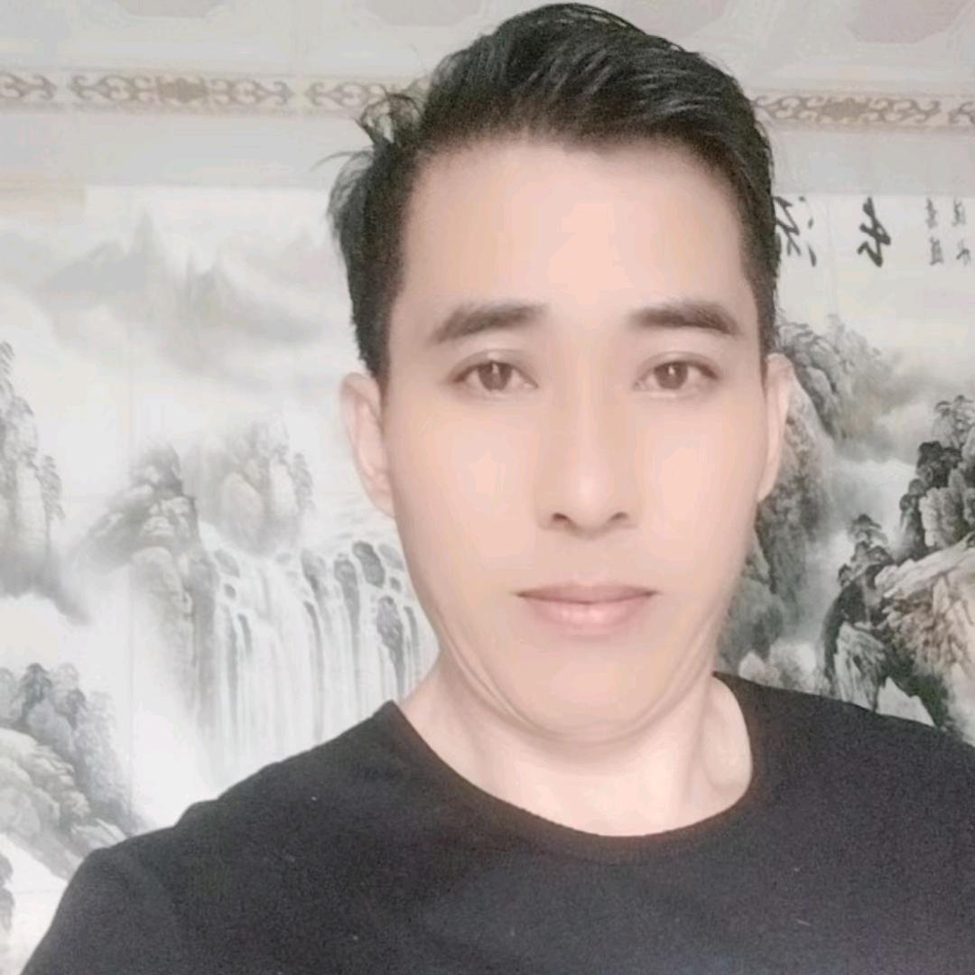 杨逸