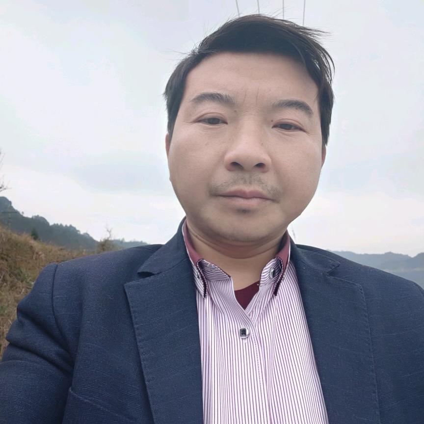 大面坡水泥空心砖，标砖，建筑材料，运输车