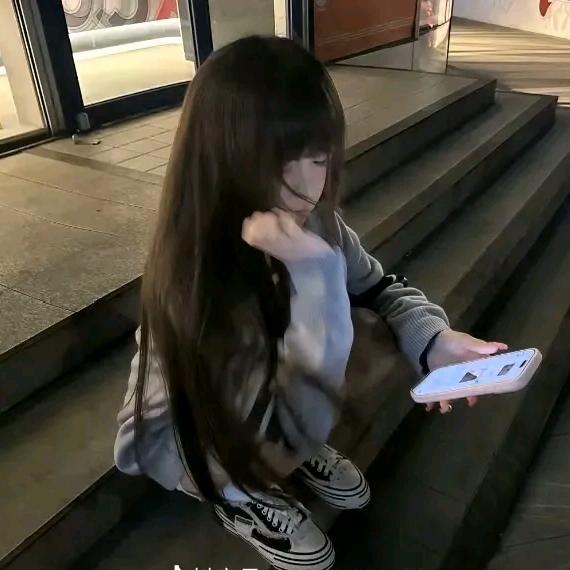 泪痣㊗️自己6.26srkI头像