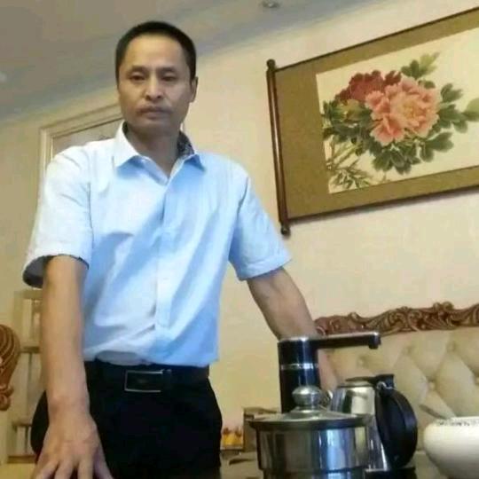 性格决定命运，好人一生平安，幸福安康。