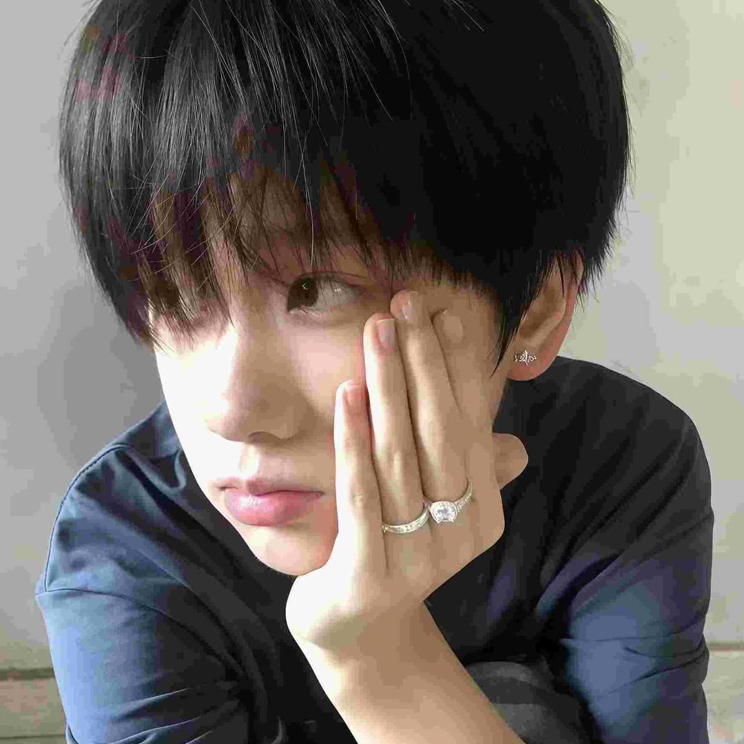 不想和奇怪的人说话