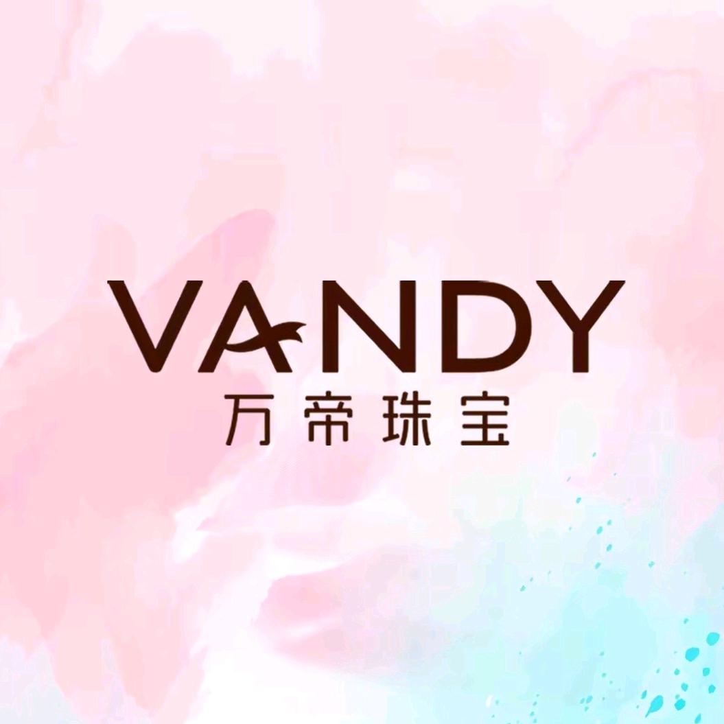 万帝珠宝章丘大润发店