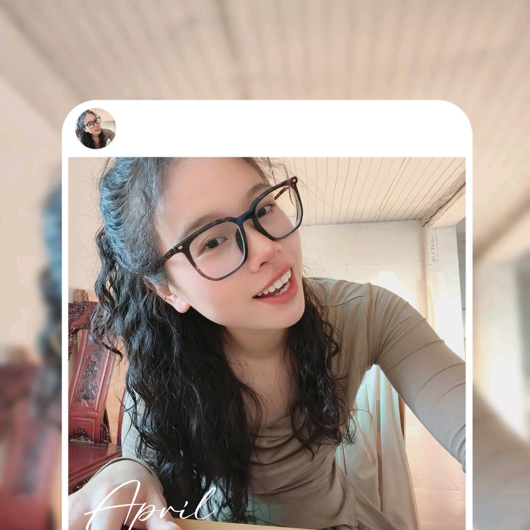 何丽（丽景沙发工厂店）