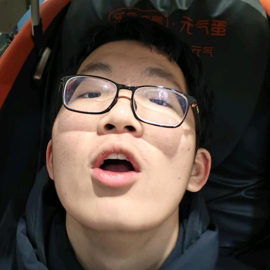金志昊的抚琴