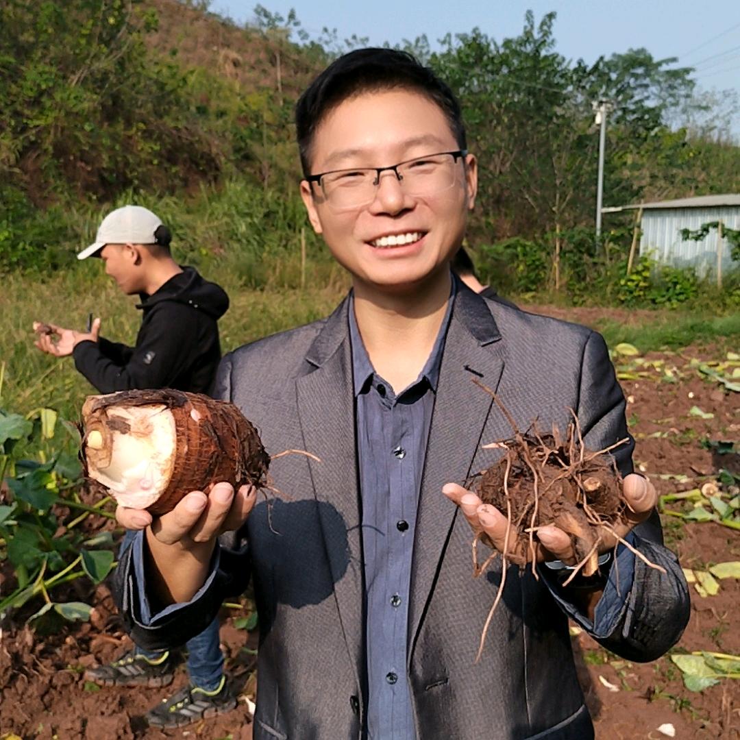 黎小龙(驻村第一书记🌾)