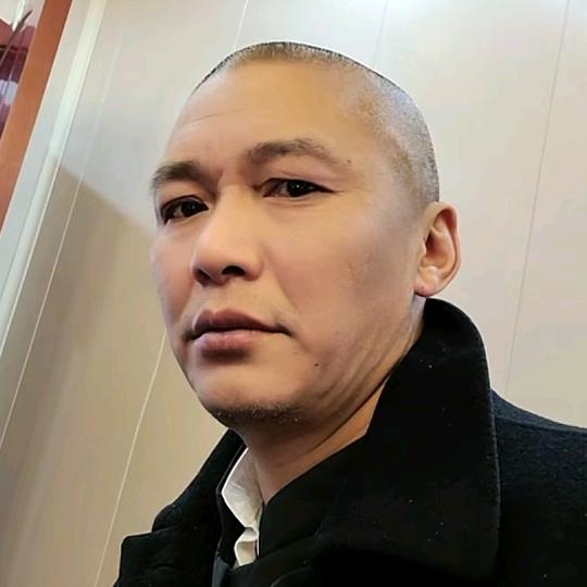 尘飞扬