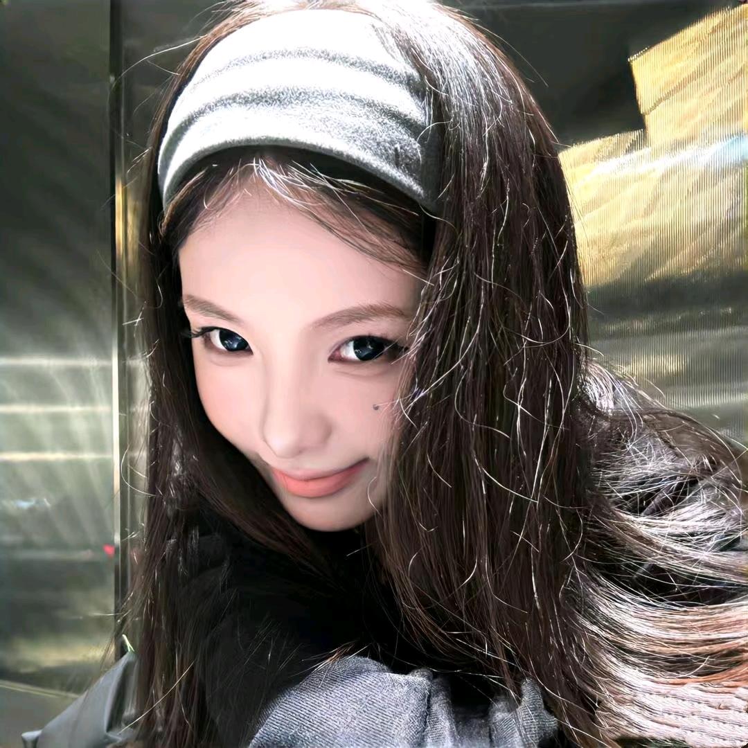 顾奈.