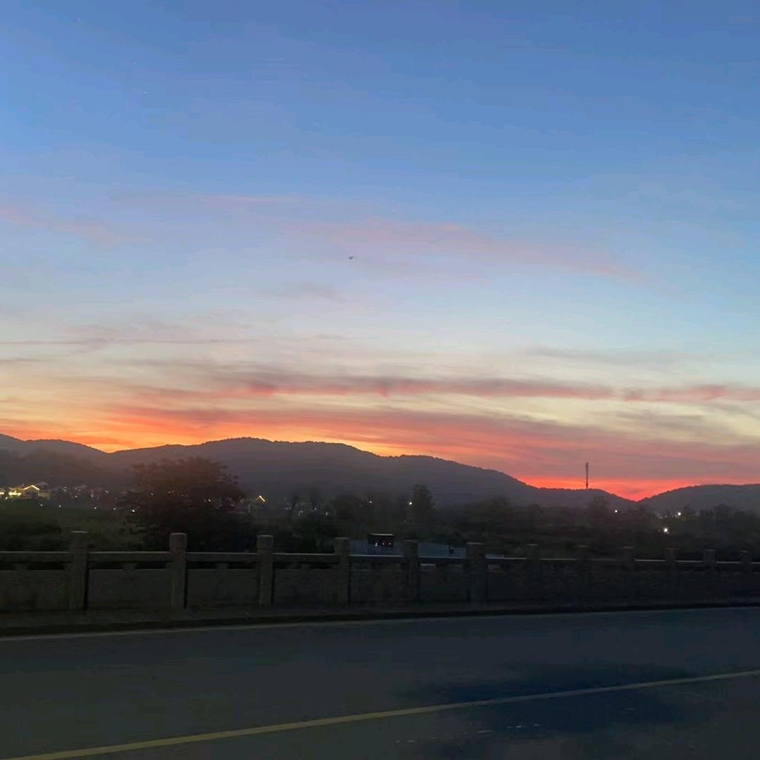 《承    &     诺》