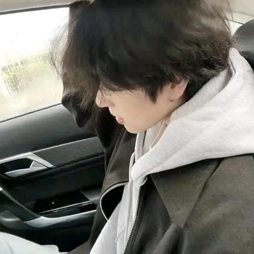 乐子相依