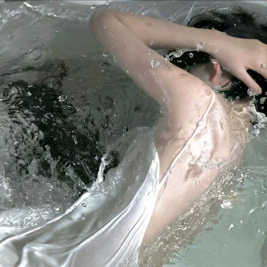 耶林陈.