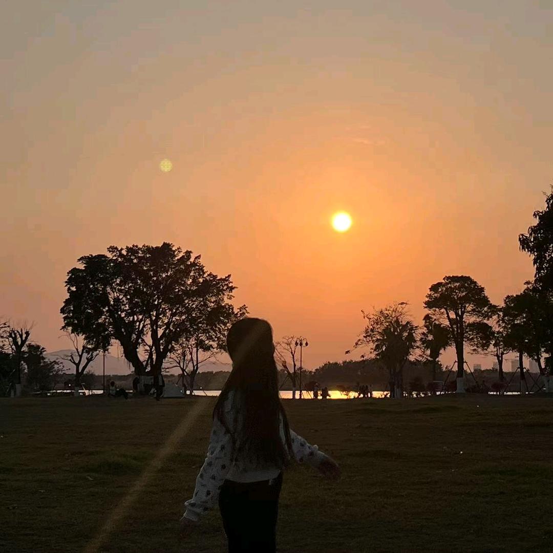 嗯。