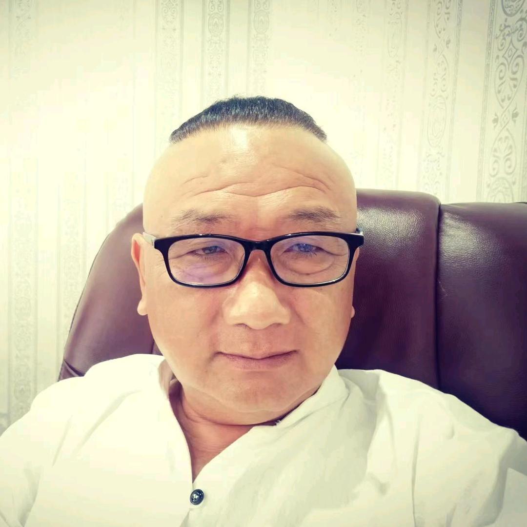 老玩童自驾游登山协会