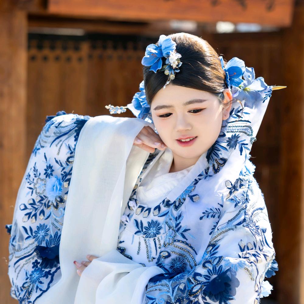 -镇国美少女-