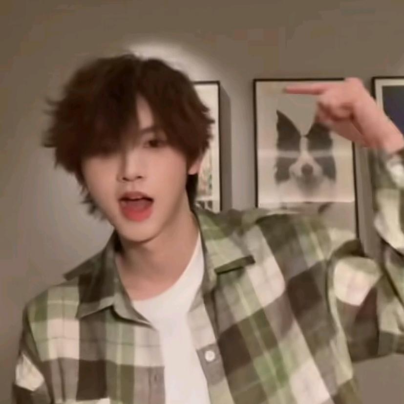 想和对象玩4i被以为成给子打死的那个夜晚