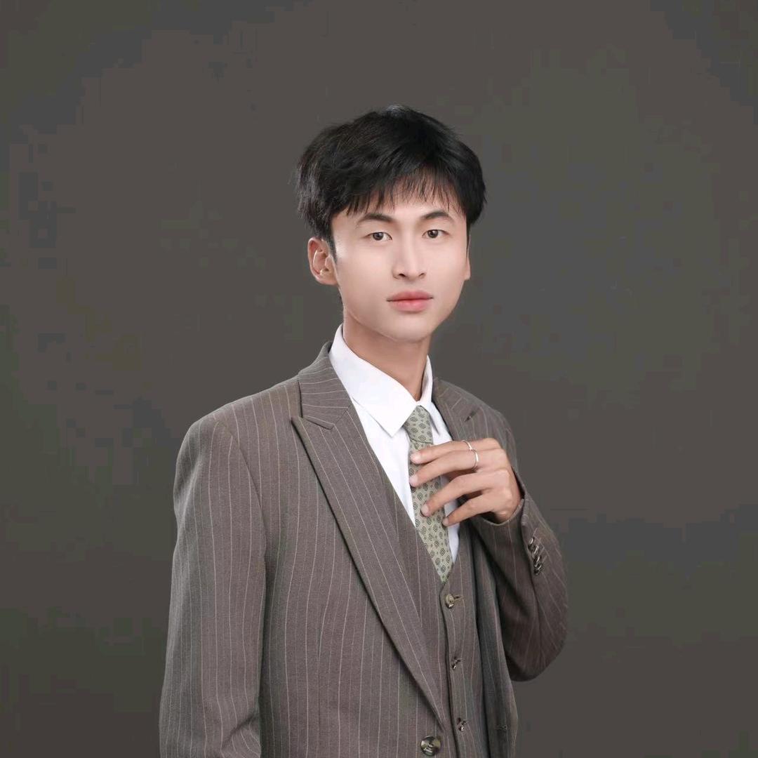 成都龙湖 小冯