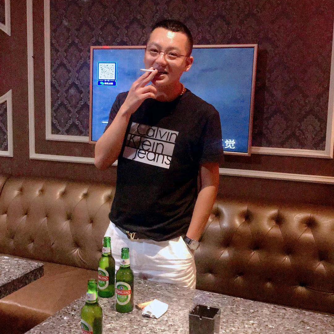 -           梁超