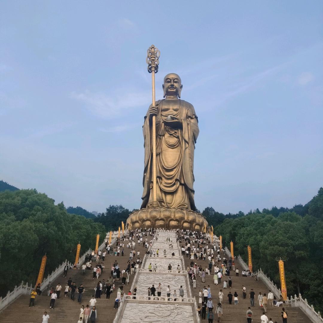 王新刚⭐⭐⭐⭐